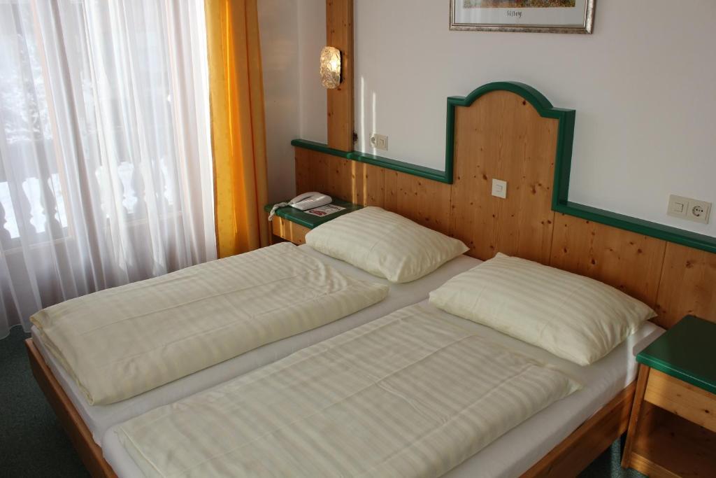 Hotel Lohninger-Schober Sankt Georgen im Attergau Room photo